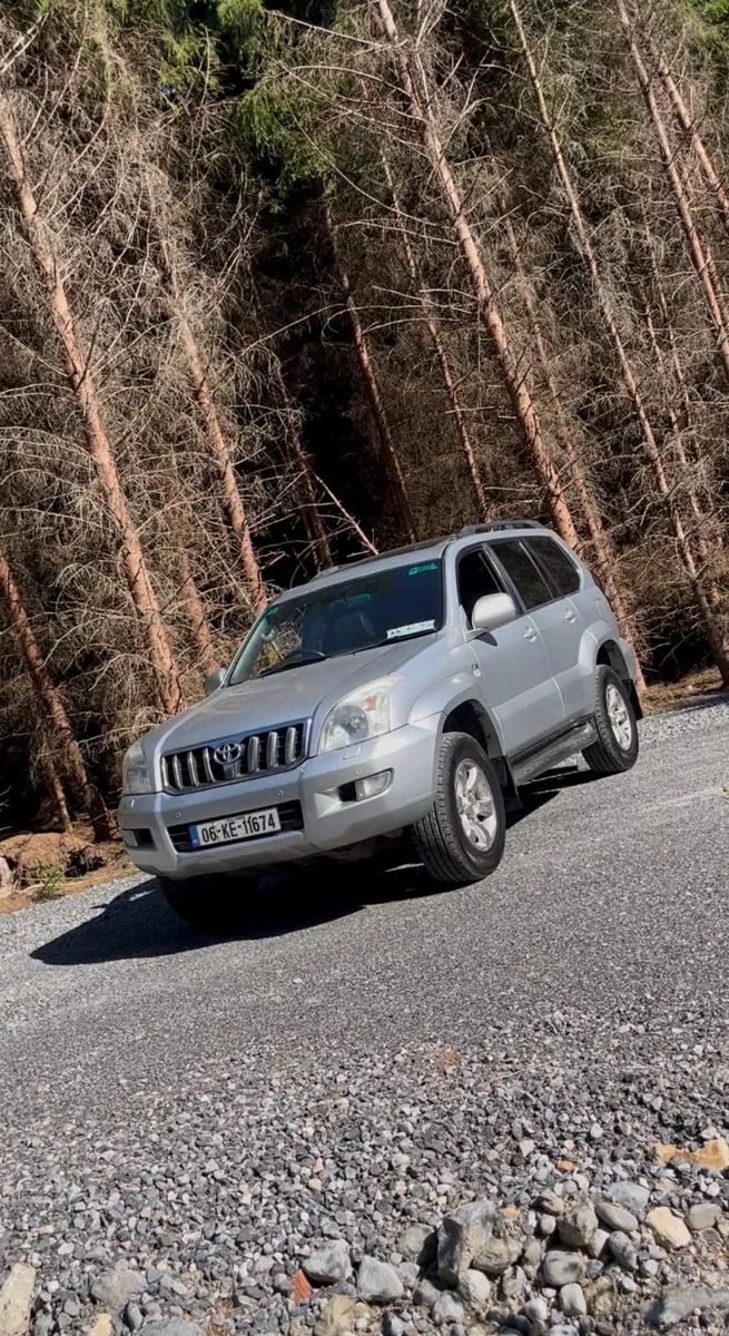 Landcruiser 5 seater - Image 1