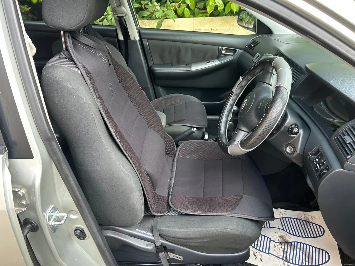 2006 Toyota Corolla - Image 2