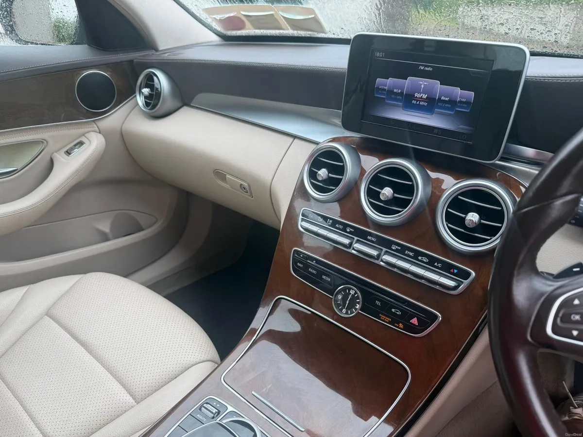 Mercedes Benz c200 2015 - Image 5