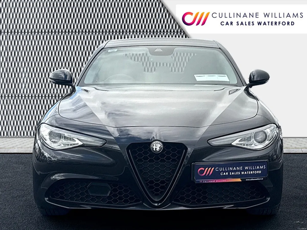 Alfa Romeo Giulia 2017 SUPER SPORT 2.1 TD 150BHP A - Image 2