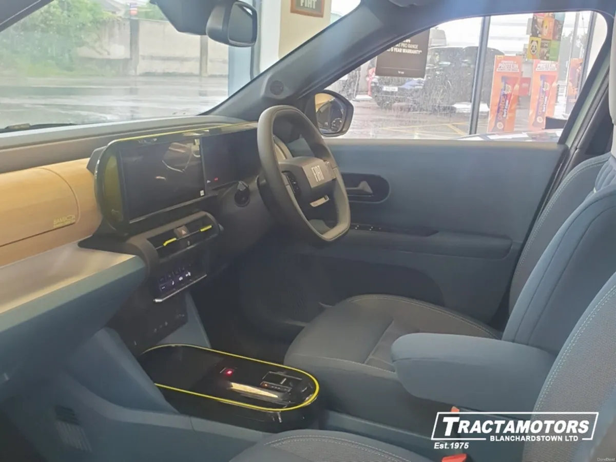 Fiat Grande Panda LA PRIMA EV 54KW - Image 4