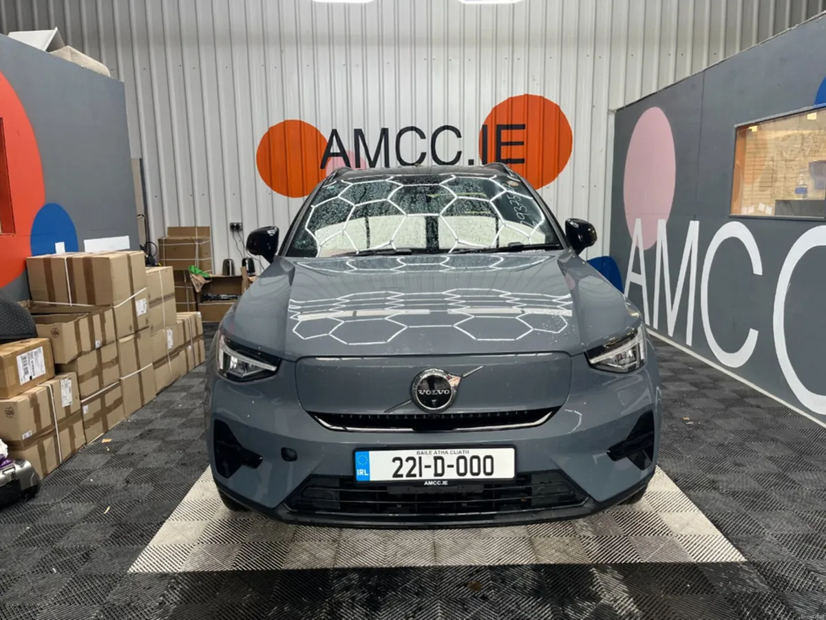 Volvo XC40 2022 VOLVO XC40 RECHARGE PLUS AUTOMATIC - Image 6