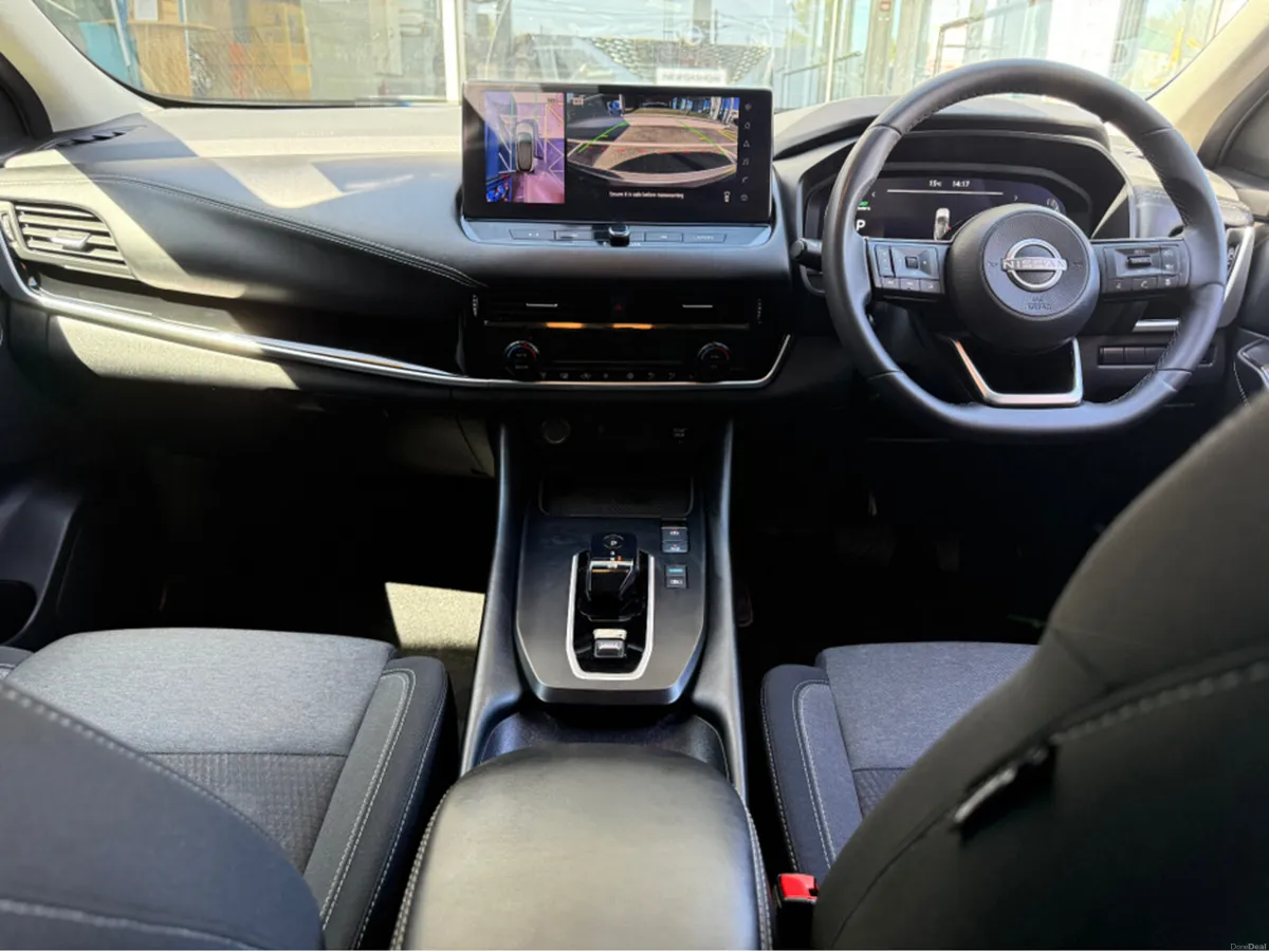 Nissan Qashqai Hybrid Auto SV PREMIUM e-Power - Image 3