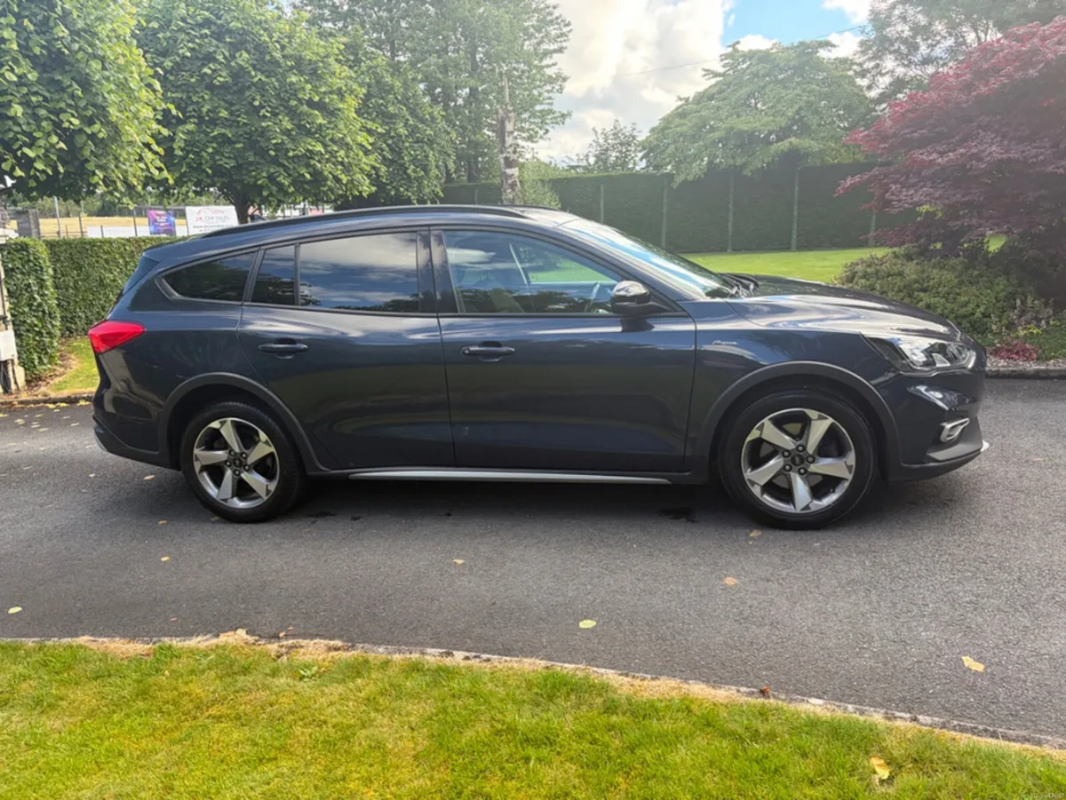 Ford Focus ACTIVE EDITION ECOB ECOBLUE - Image 2