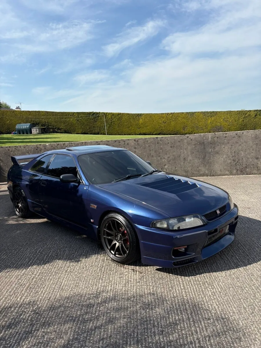Nissan skyline - Image 2