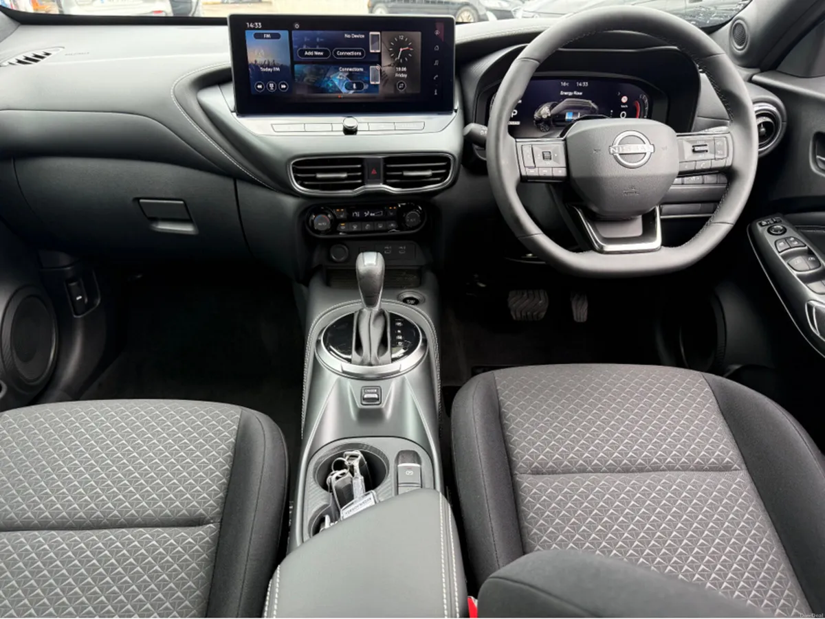 Nissan Juke Hybrid SV PREMIUM - Image 4