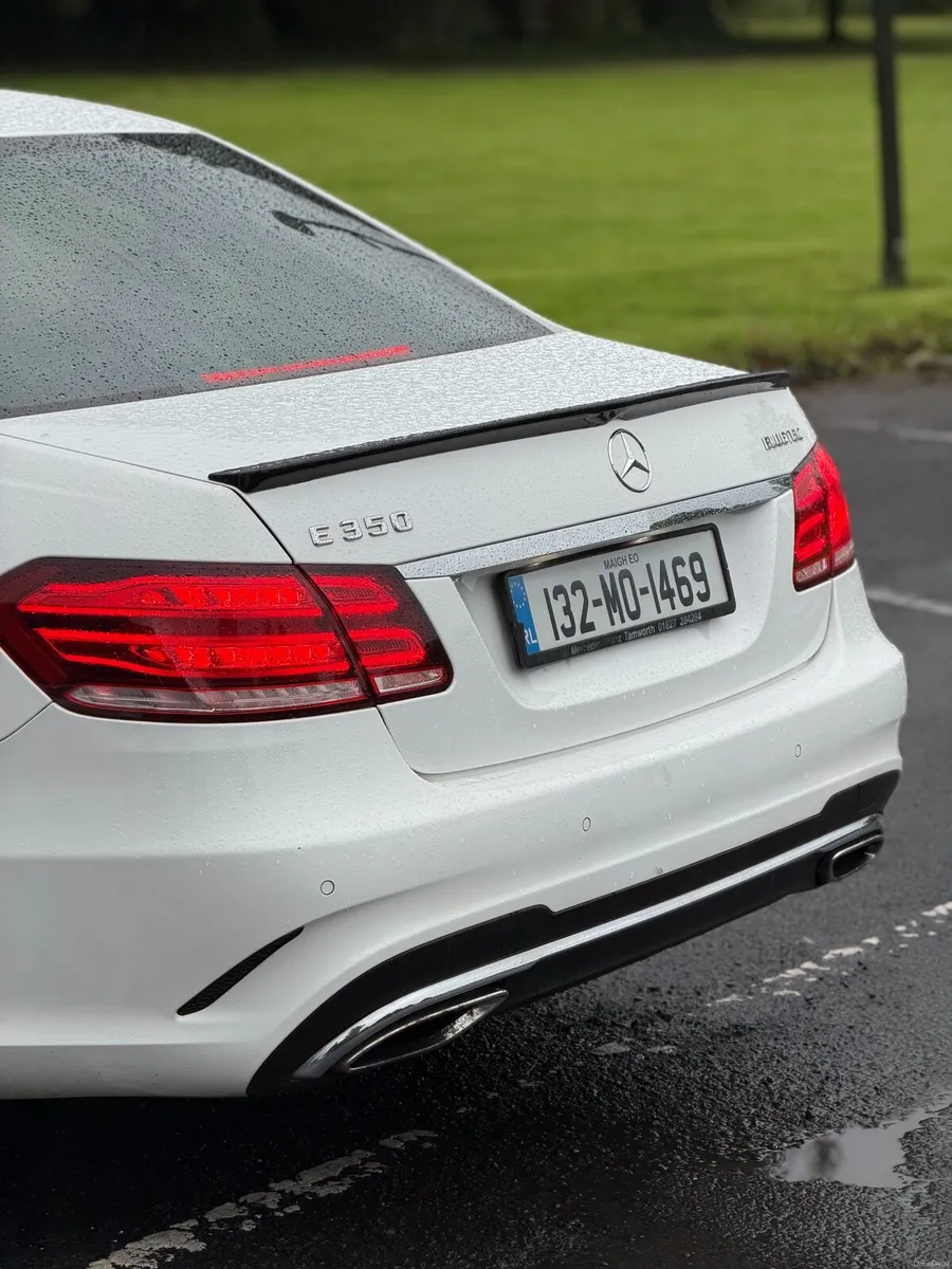 Mercedes E350d AMG - Image 6