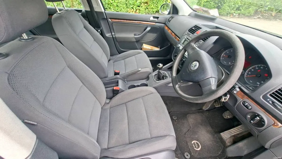 Volkswagen Golf NCT and taxed - Image 4