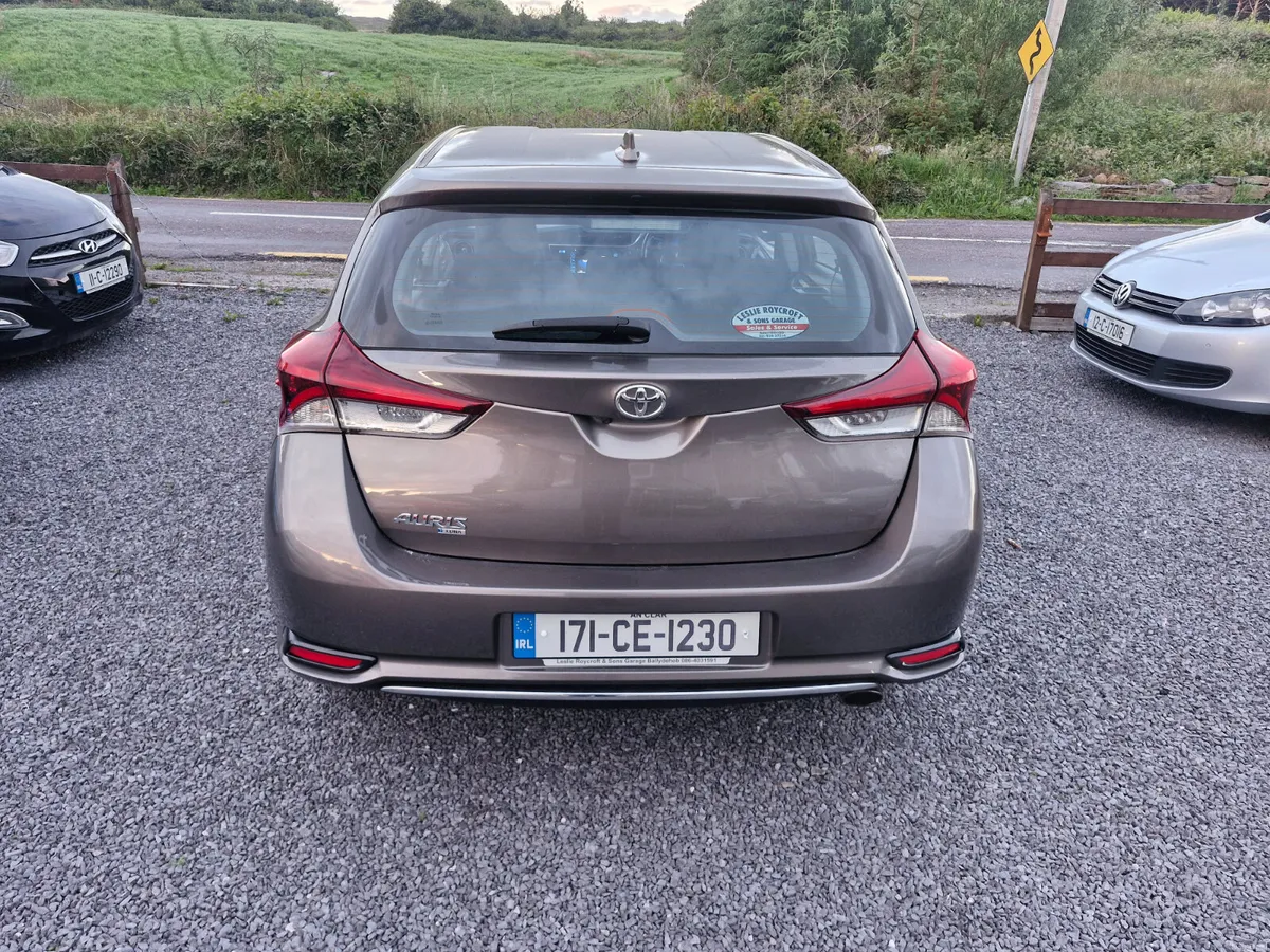 Toyota Auris 2017 - Image 4