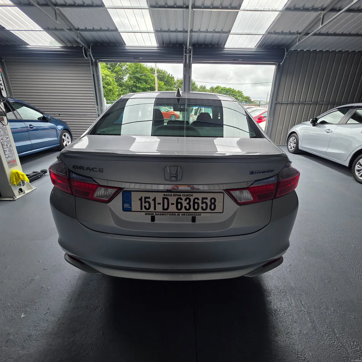 Honda Grace Hybrid Automatic 2015 Low Miles - Image 6