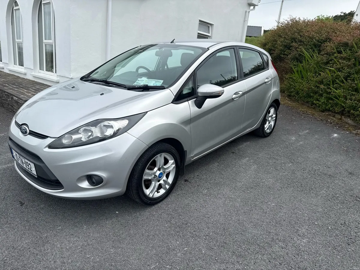 Car - Image 2