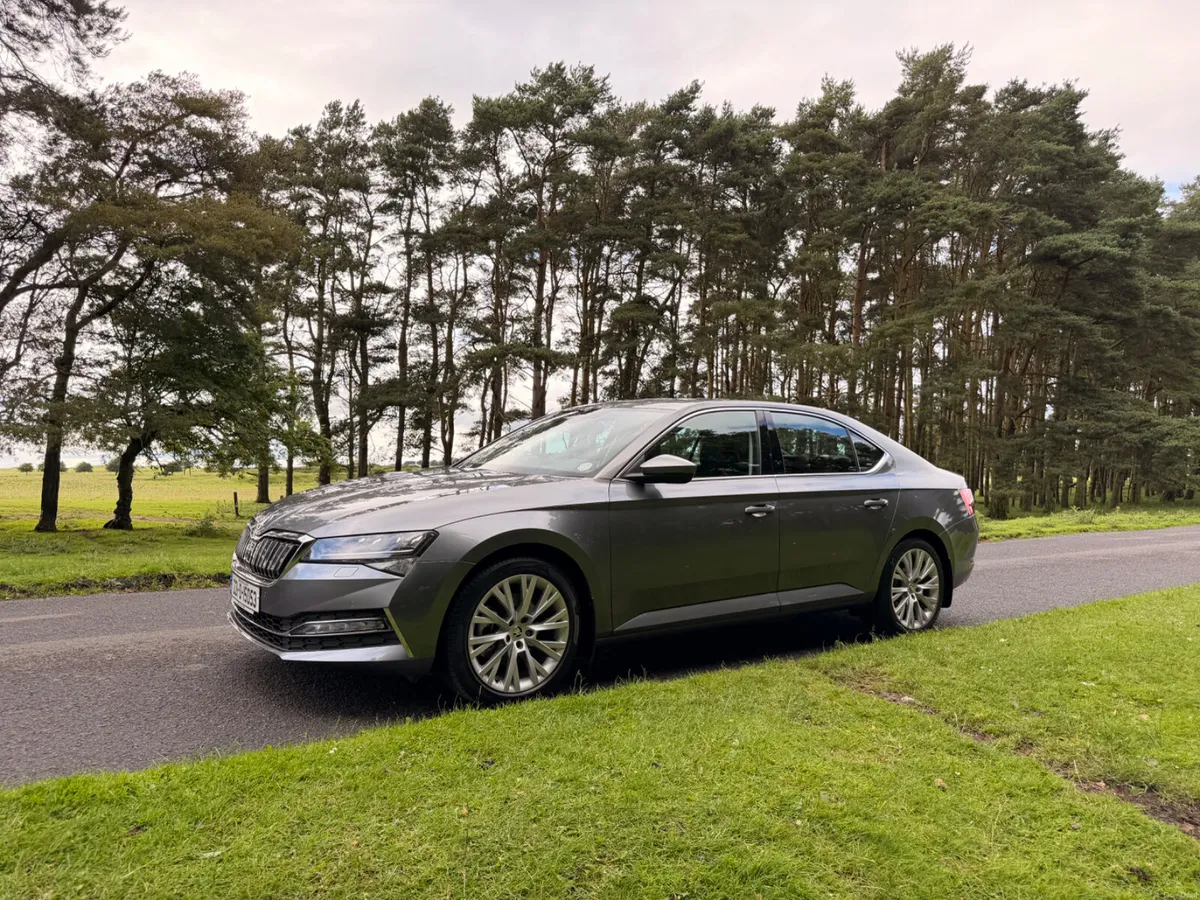 Skoda Superb 2022 1.4 TSI Plug In Hybrid - Image 3