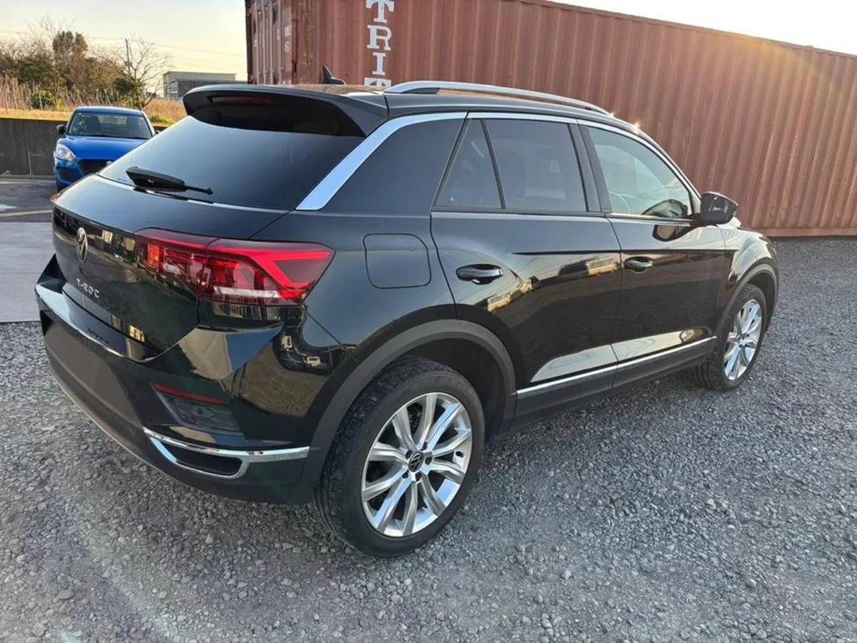 Volkswagen T-Roc Sport - Image 3