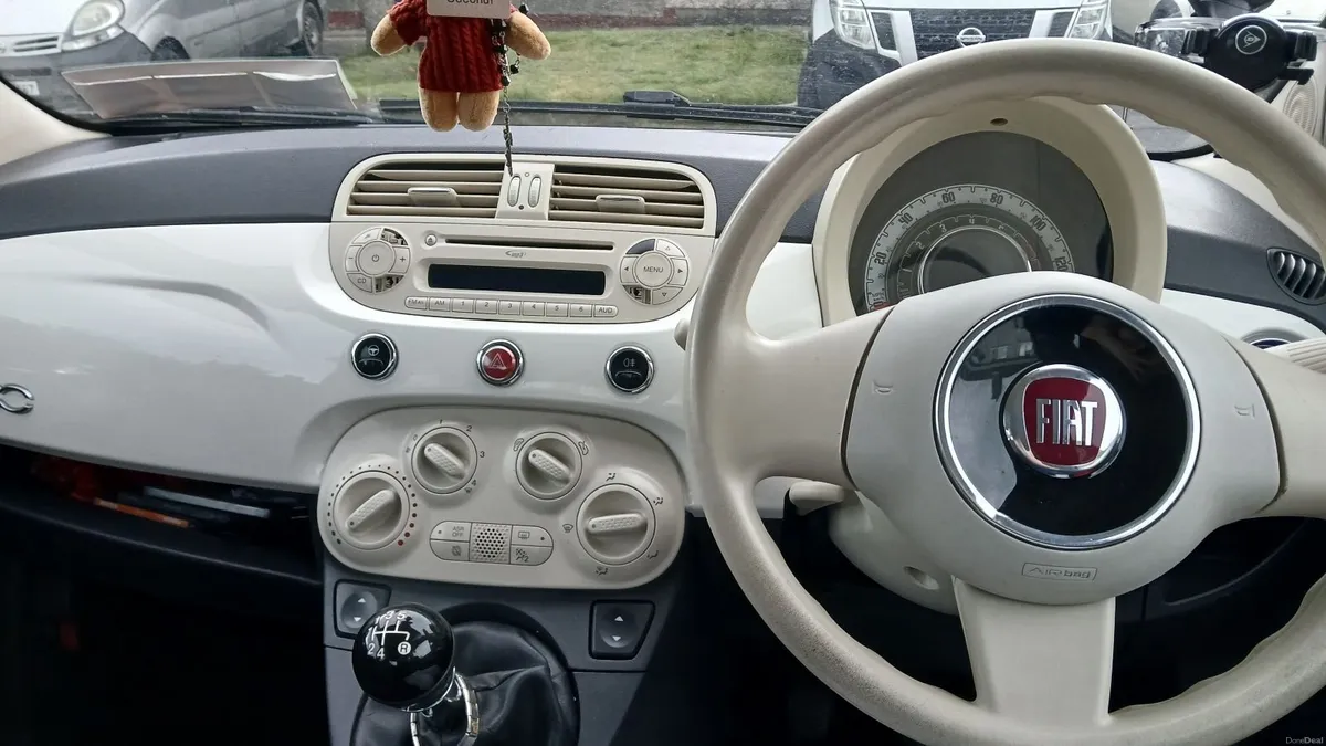 Fiat 500 2015 - Image 2