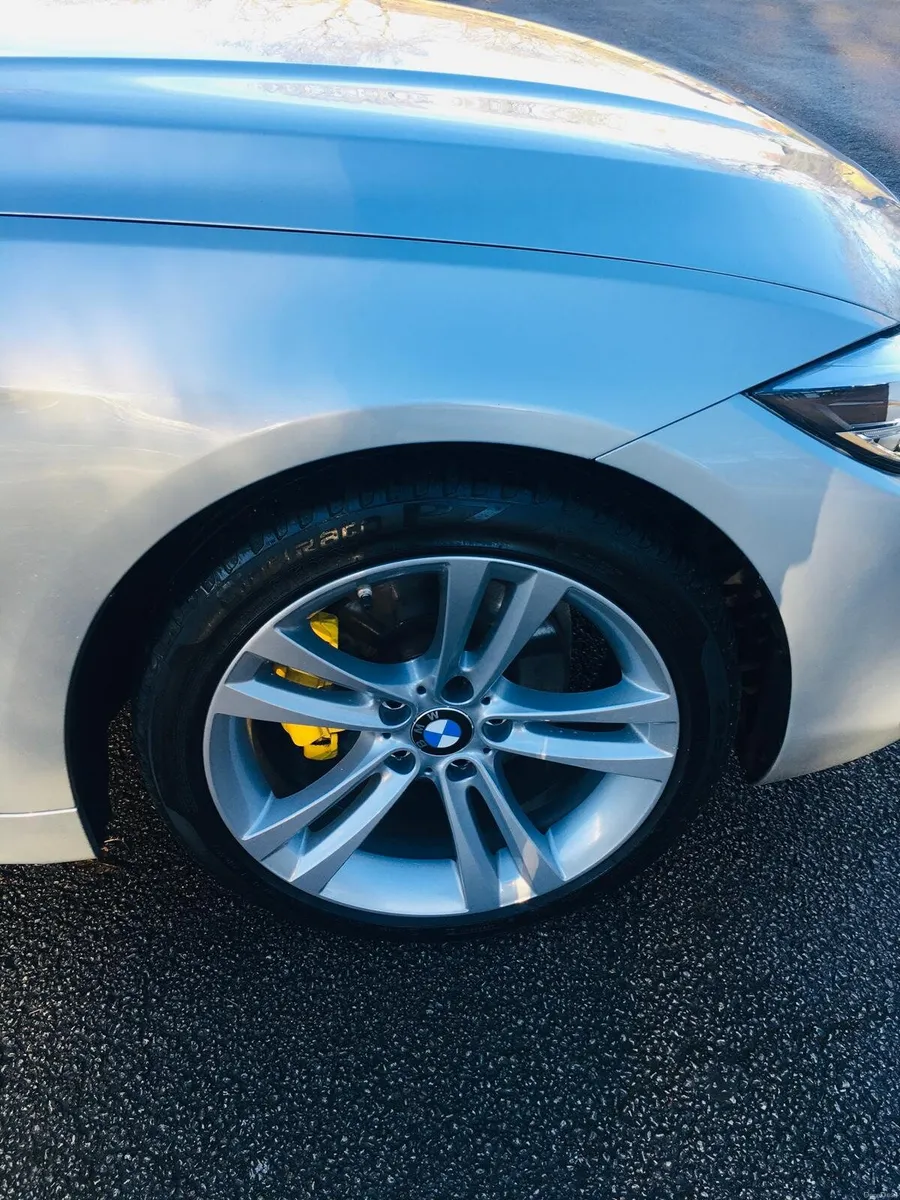 Car - Image 3