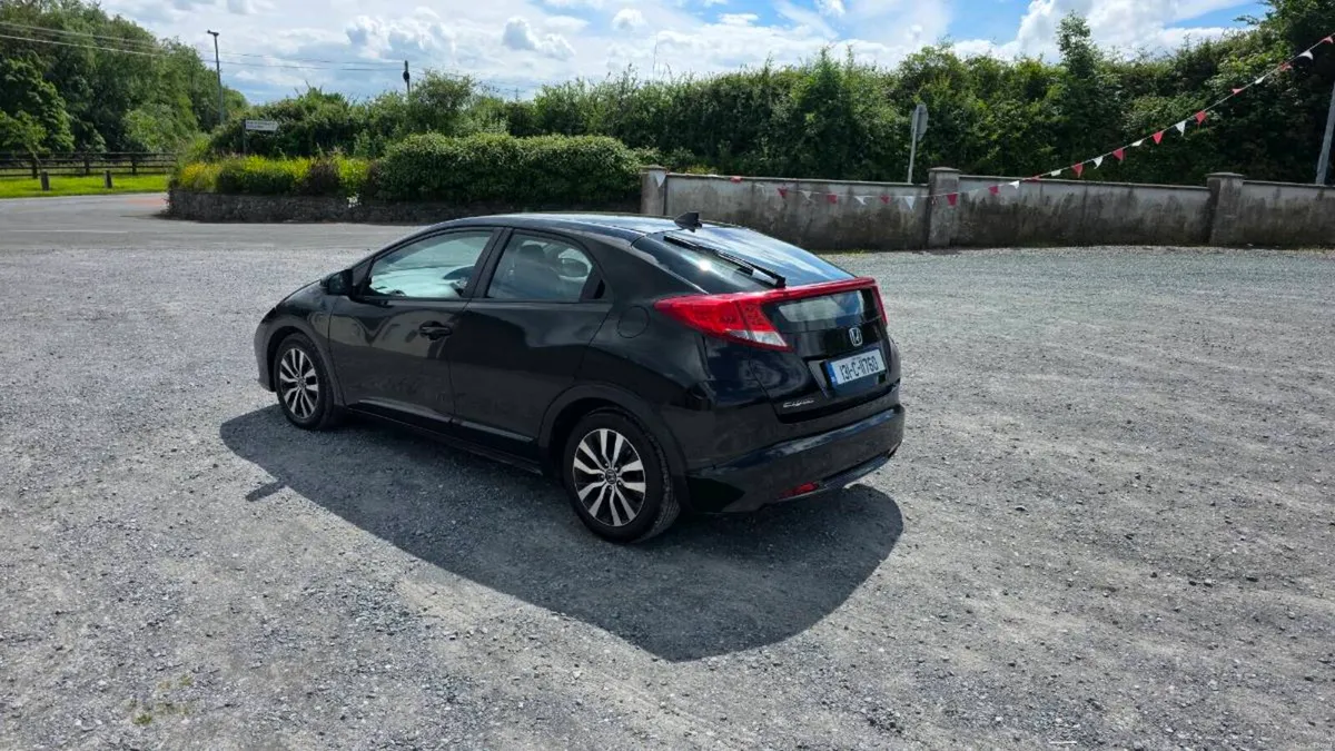2013(131) Honda Civic 1.6D 5 Door - Image 4