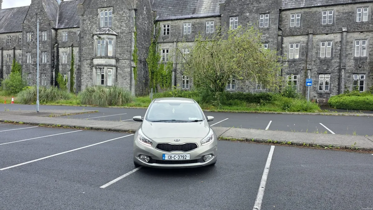 2013 KIA CEED 1.6 DIESEL 5 DOOR AUTOMATIC - Image 2