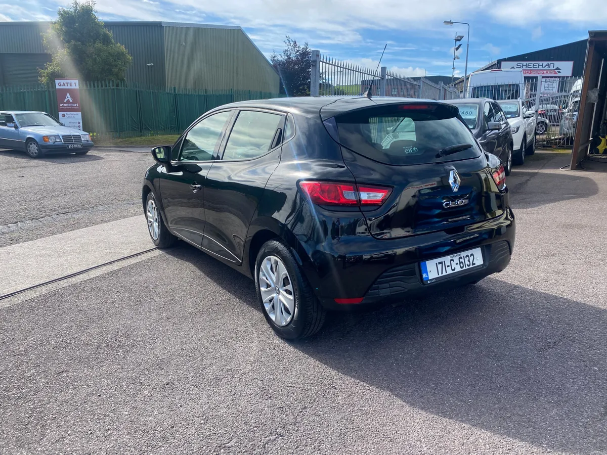 Renault Clio 2017 GREAT STARTER CAR - Image 3