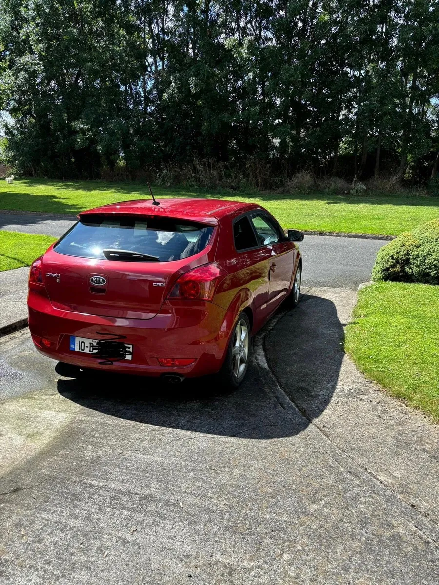 Kia Proceed 2010 - 1.6 Diesel - Image 2