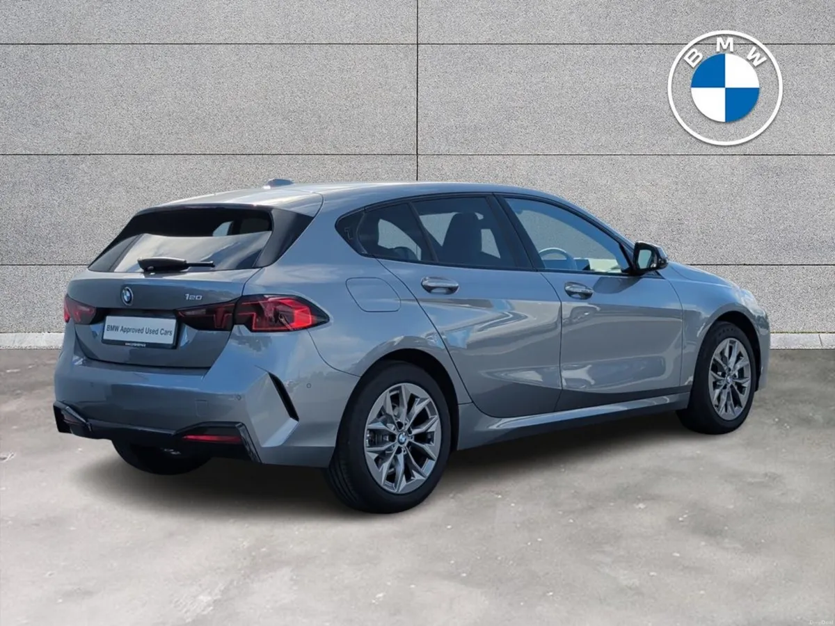 BMW 1-Series 120 Sport - Image 2