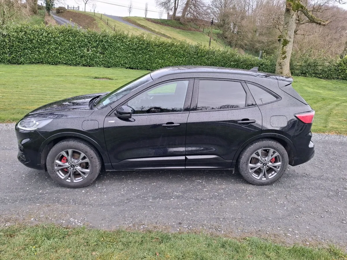 241 FORD KUGA ST-LINE 2.5 PHEV AUTOMATIC - Image 4