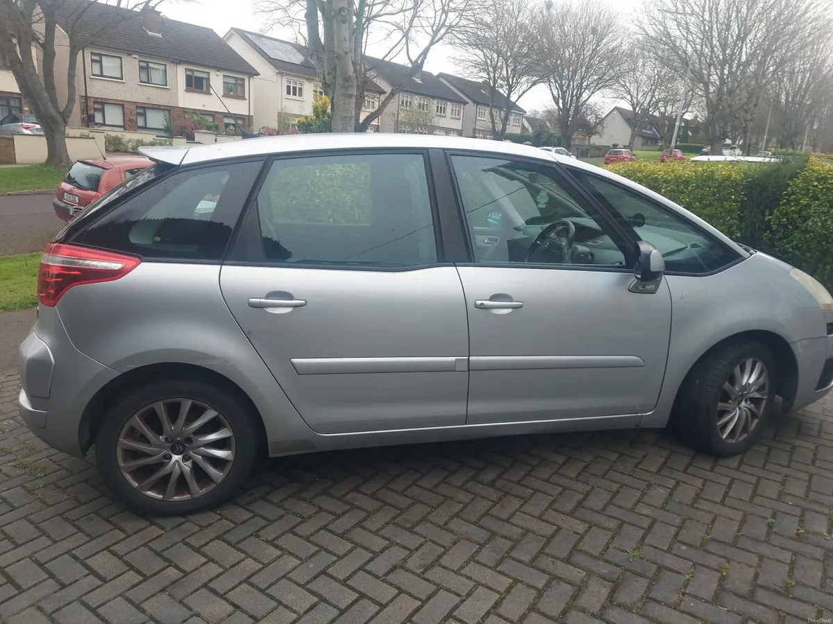 Citroen C4 Picasso 2008 - Image 2
