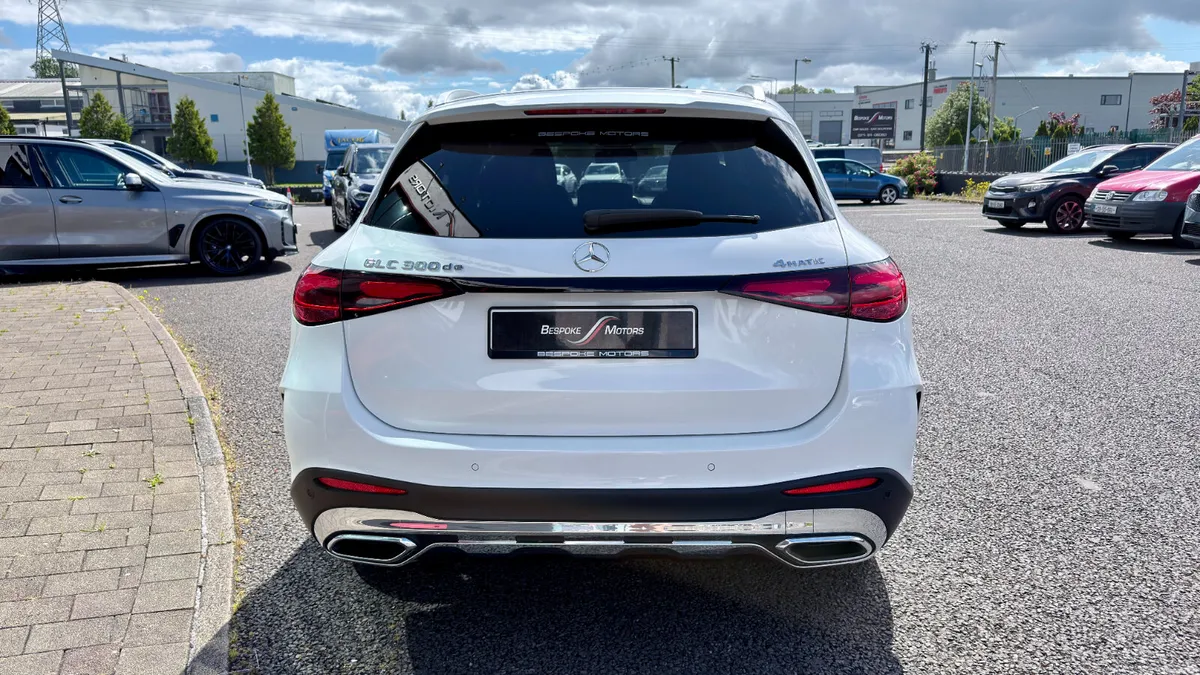 Mercedes GLC 300DE AMG - Image 4
