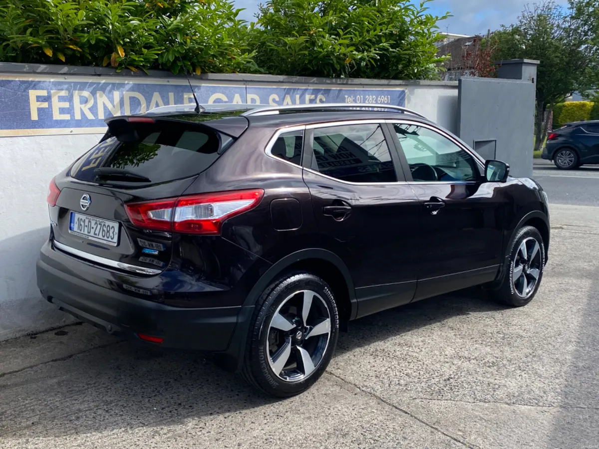 Nissan Qashqai 1.5dsl Sve  low kms Pan roof - Image 4