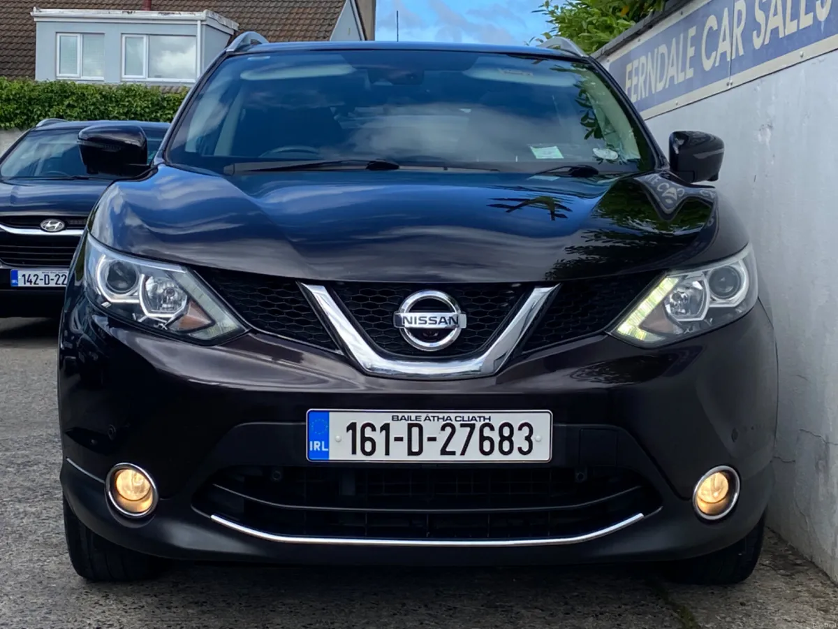 Nissan Qashqai 1.5dsl Sve  low kms Pan roof - Image 3
