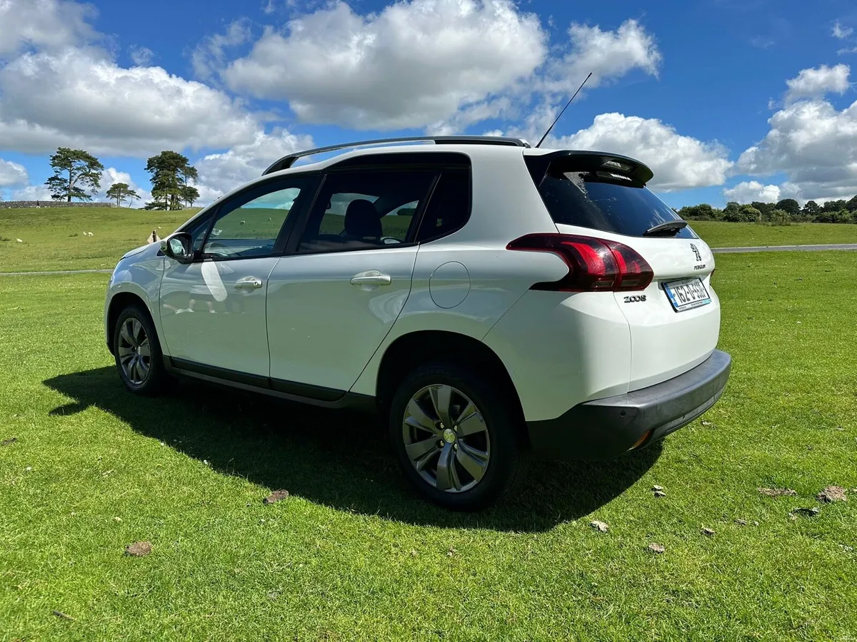 162 Peugeot 2008 1.2 L Petrol - Image 4
