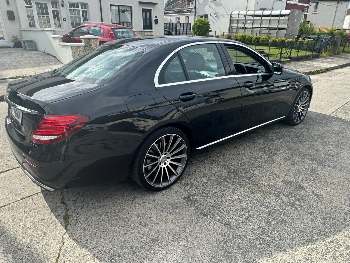 Mercedes e350 hybrid - Image 4