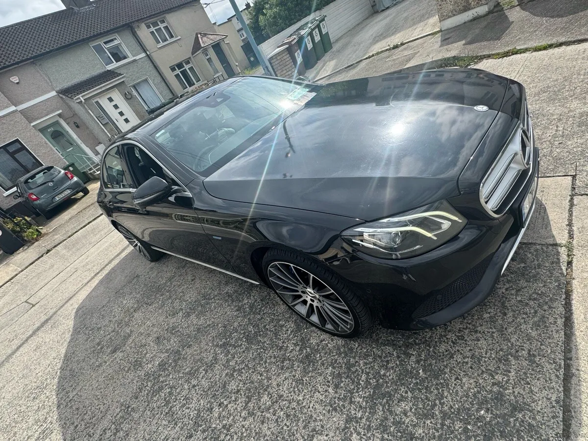 Mercedes e350 hybrid - Image 1