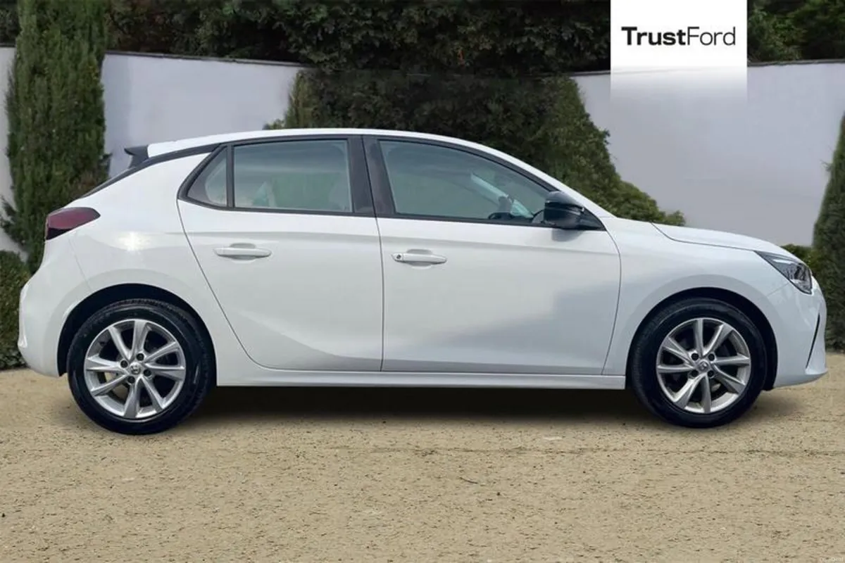 Vauxhall Corsa SE Nav - Image 3