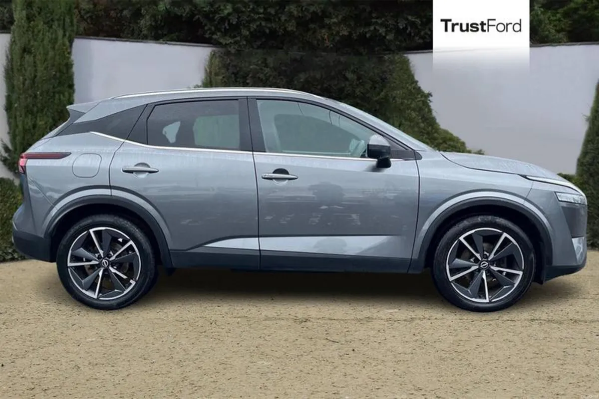 Nissan Qashqai Tekna - Image 3