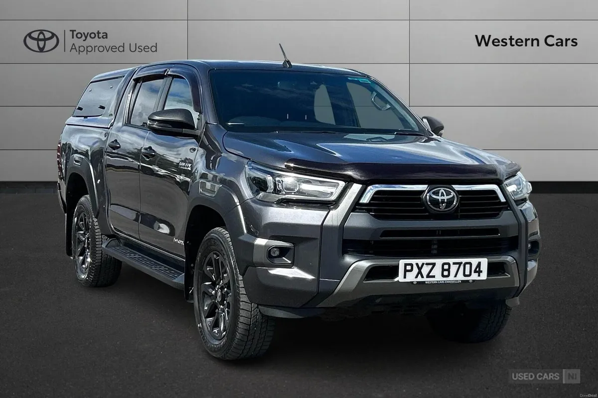 Toyota Hilux 2.8 D-4D Invincible X Auto 4WD Euro 6 - Image 1