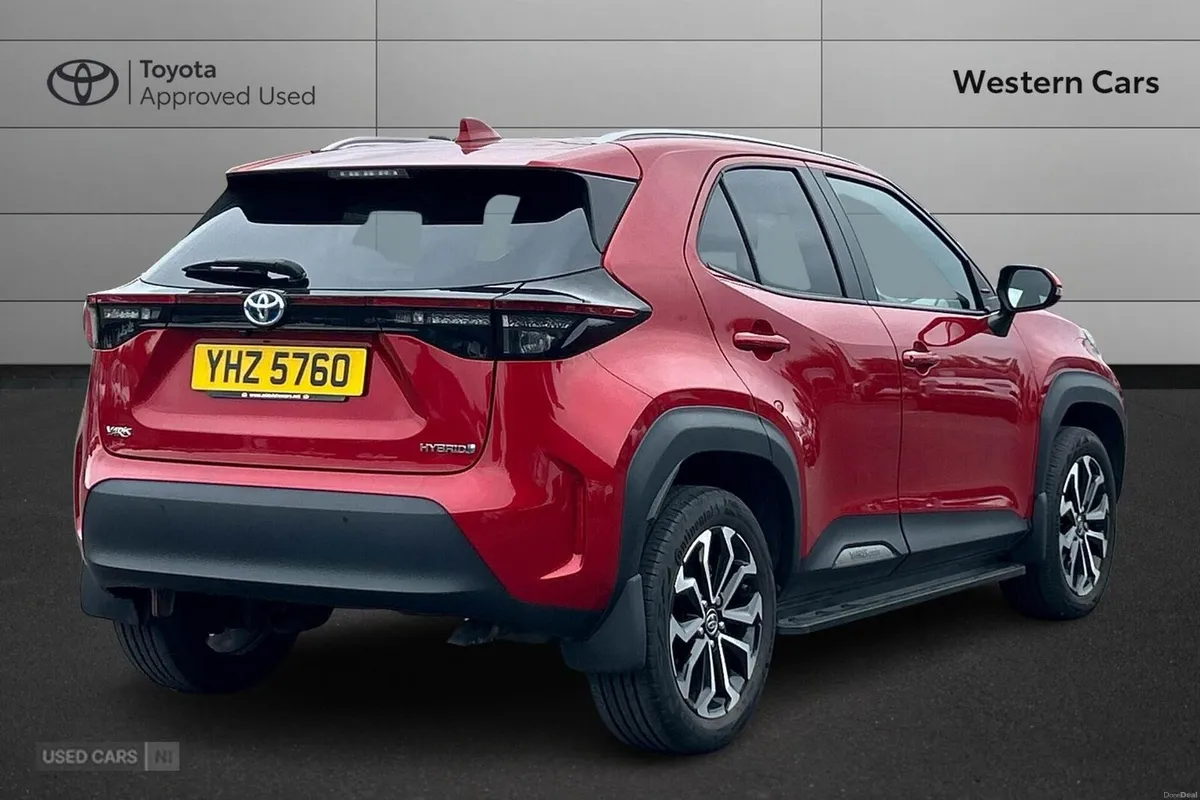 Toyota Yaris Cross 1.5 VVT-h Design E-CVT Euro 6 ( - Image 2