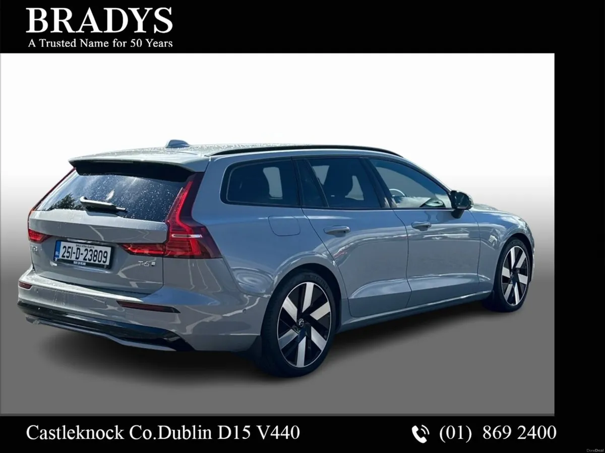 Volvo V60 PHEV T6 (350hp) Plus Dark AWD - Image 3