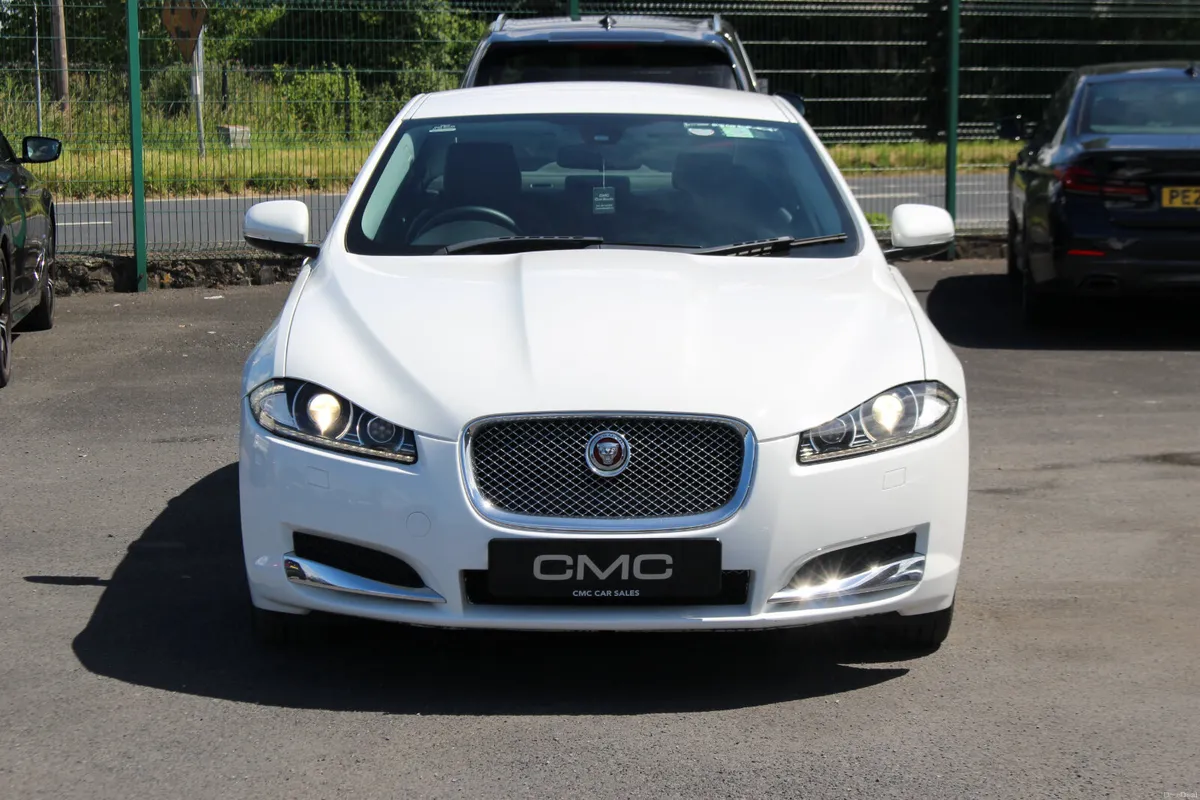 Jaguar XF 2014 2.2 D FORD ENGINE - Image 2