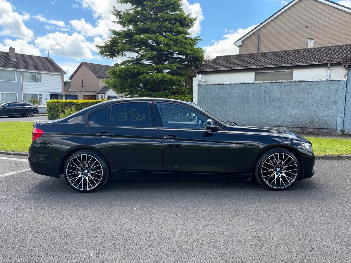 BMW 320d Sport - Image 4