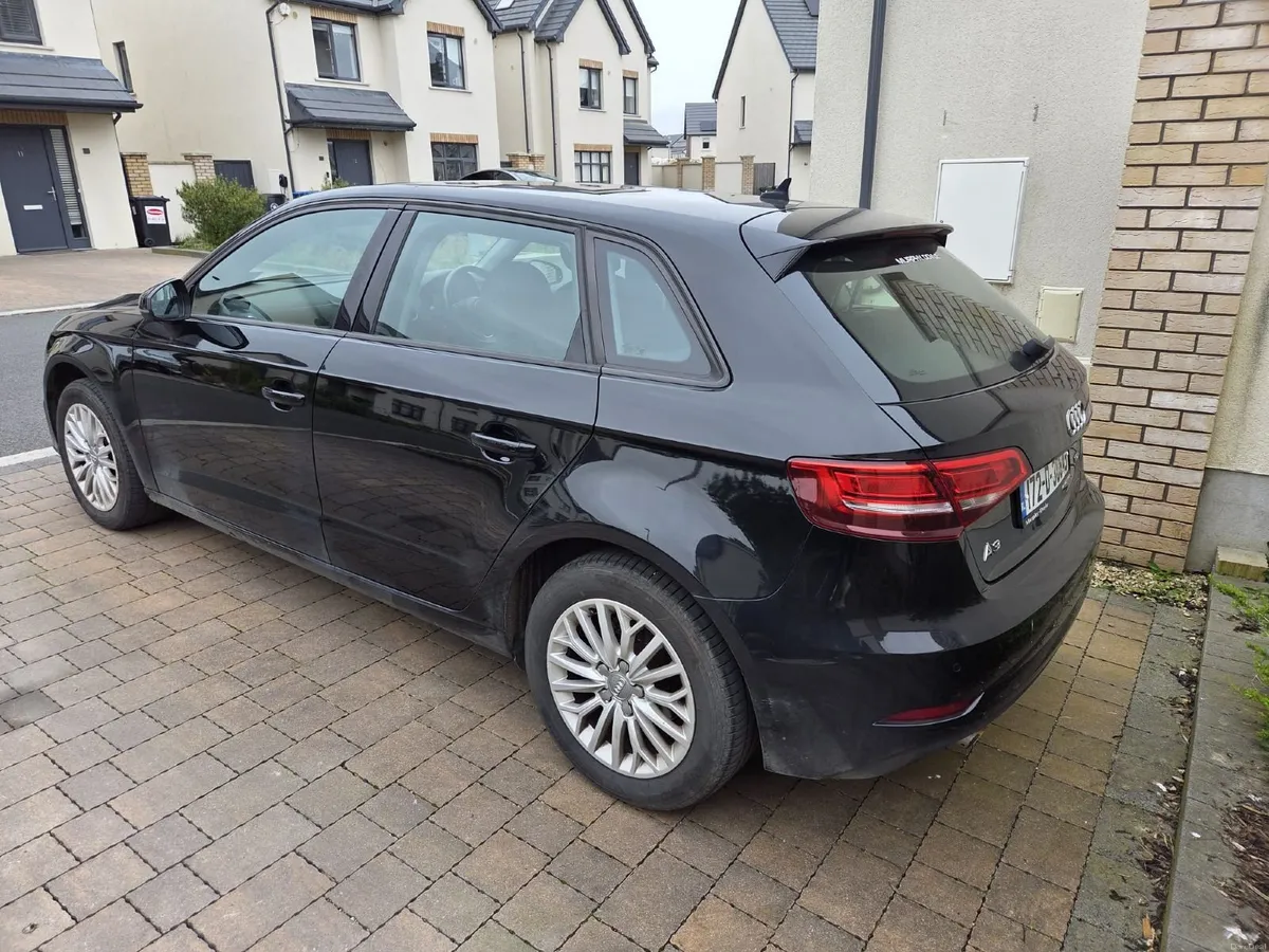 Audi A3 2017 - Image 2