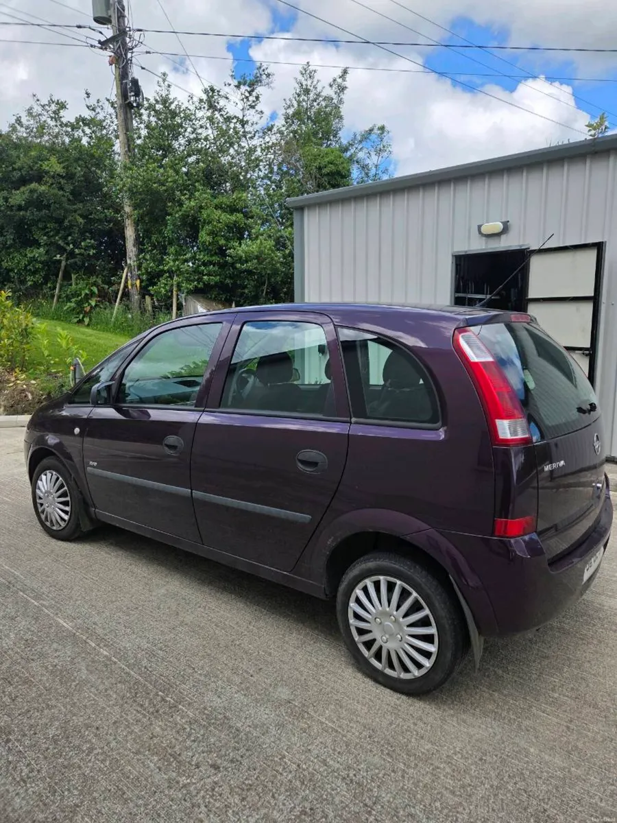 Car - Image 6