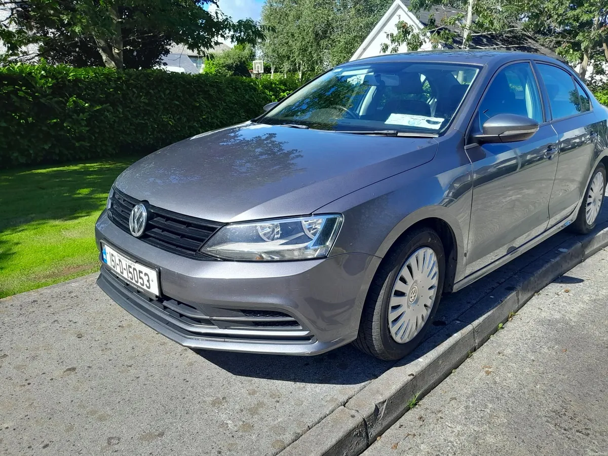 2015 Volkswagen Jetta  2.0 diesel €4200 - Image 1