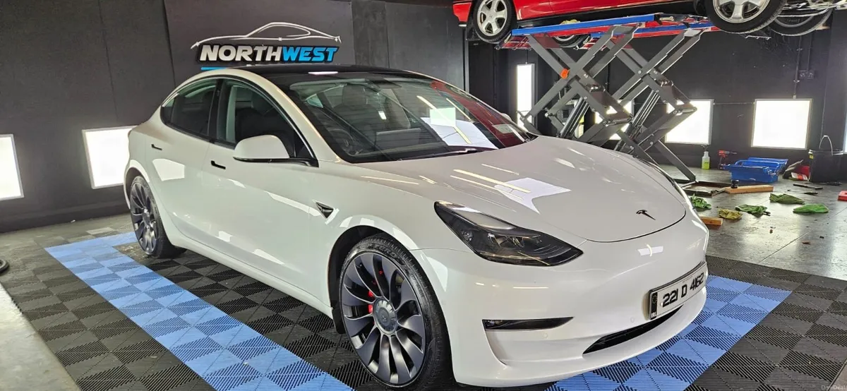 Tesla model 3 performance - Image 1