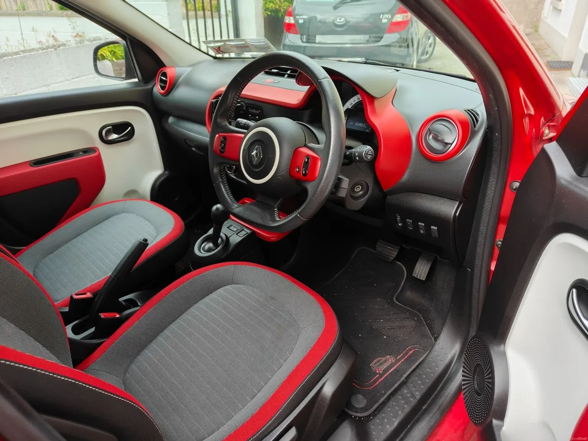 Renault Twingo 2017 - Image 2