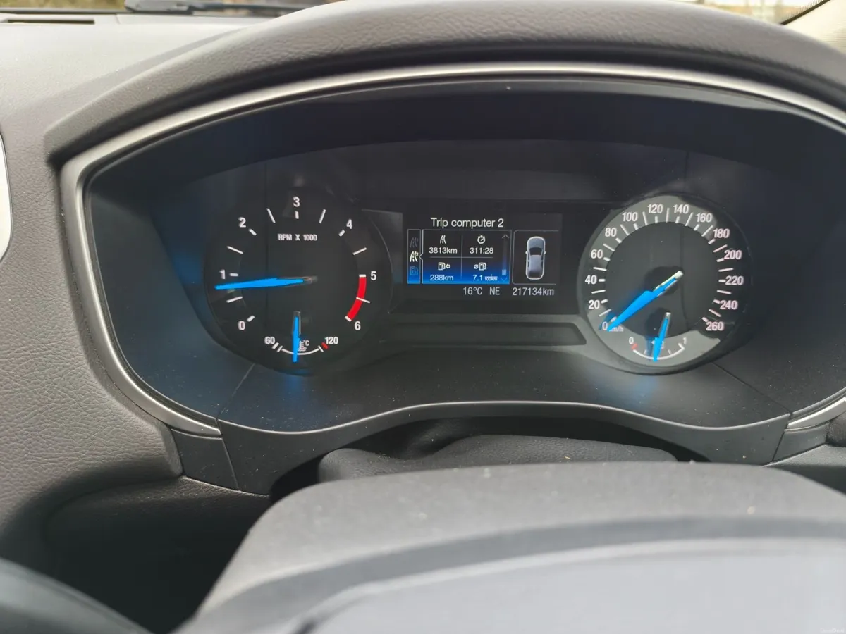 Ford Mondeo 2016 - Image 2