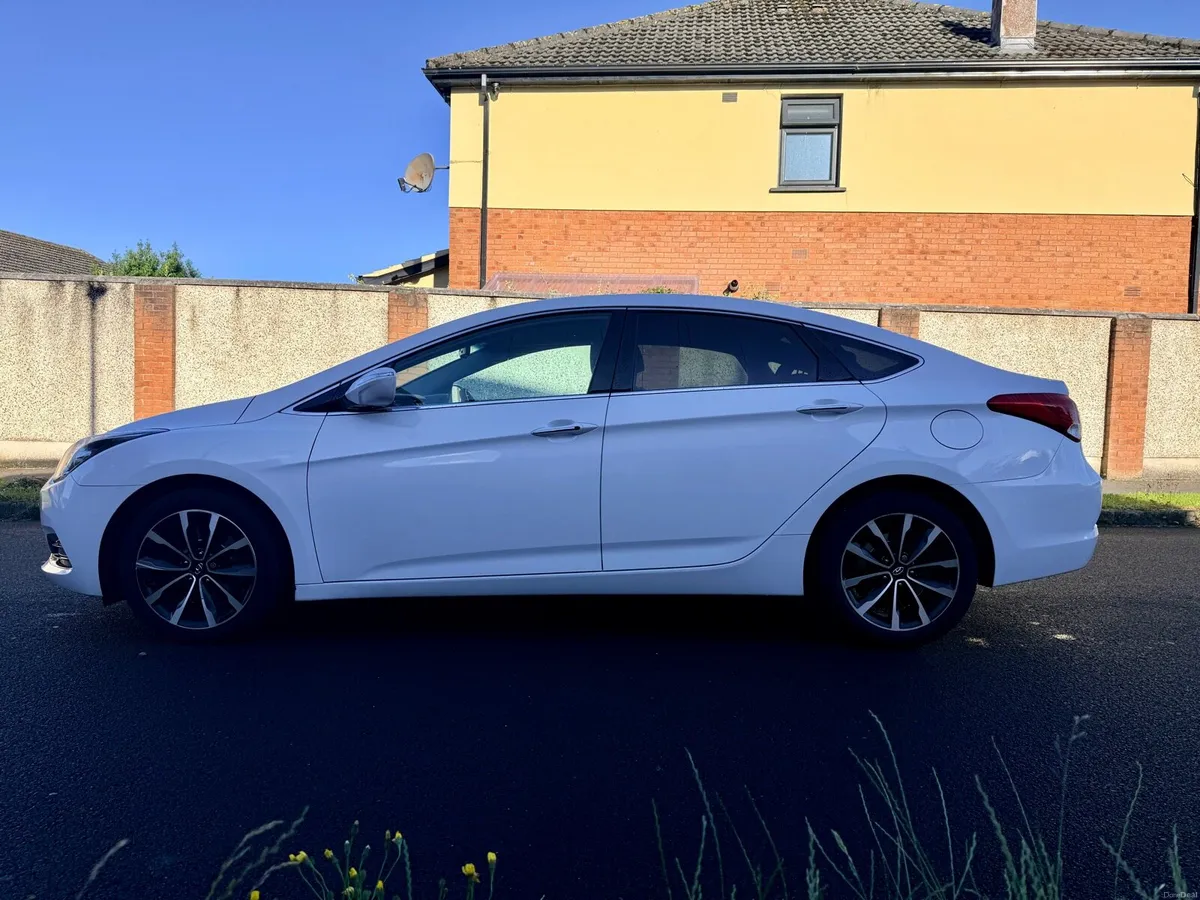 2015 Hyundai i40 Automatic Top Spec - Image 4