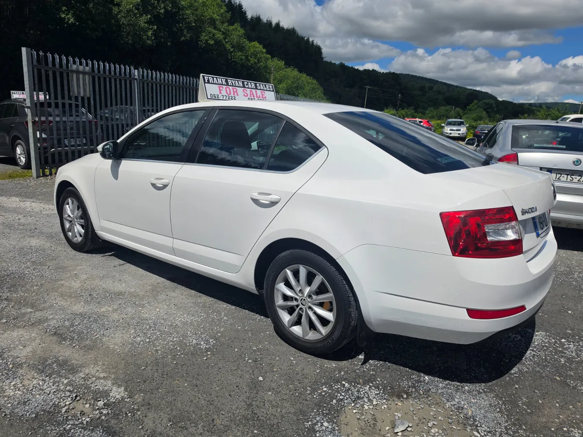 Skoda Octavia 2015 - Image 4