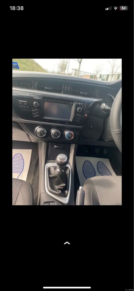 Toyota Corolla - Image 2
