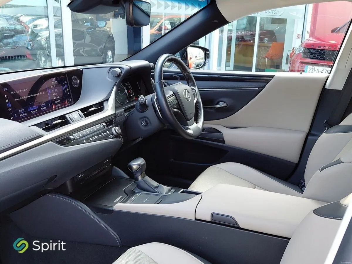 Lexus ES ES  300H Dynamic - Image 3