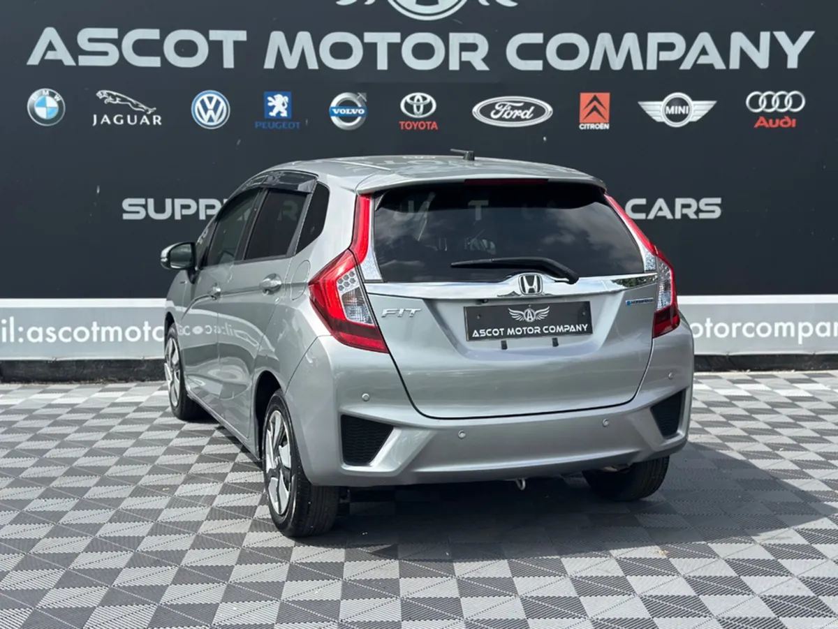 Honda Fit 1.5 Petrol Hyrbid - Image 6